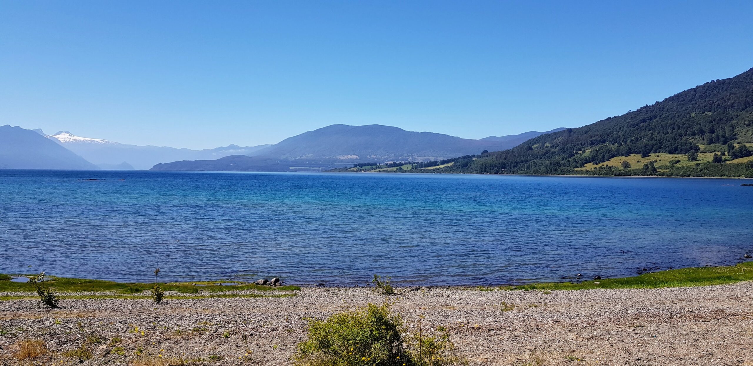 Parcela de 34 hectáreas orilla de lago